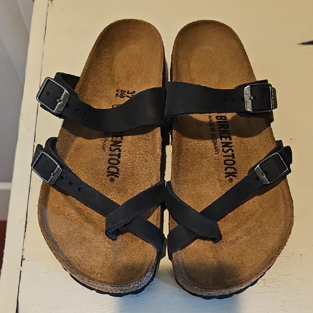 Birkenstock Black Cross-Strap Sandals